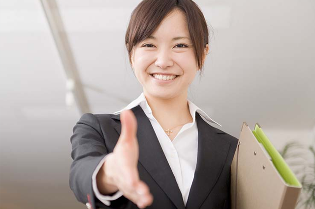 証券アナリスト なるには資格 Com